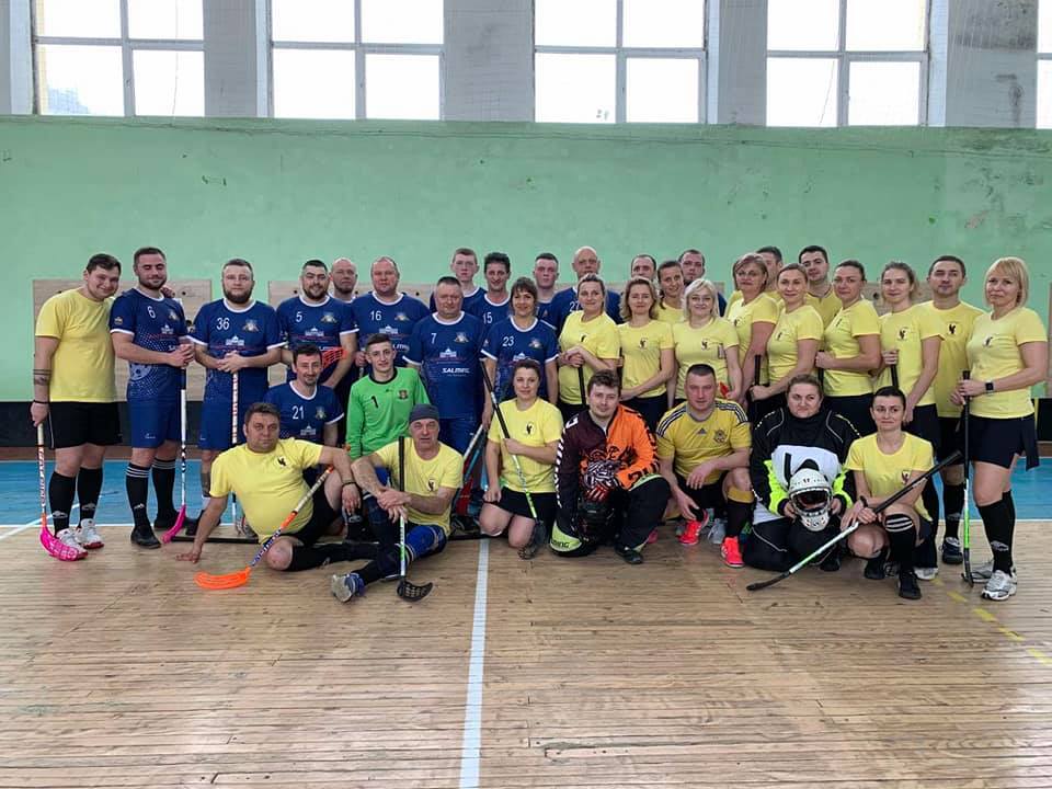 У Новояворівську відбувся перший тур Чемпіонату України по флорболу серед аматорів