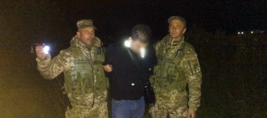 Біля «Краковця» затримали громадянина Іраку