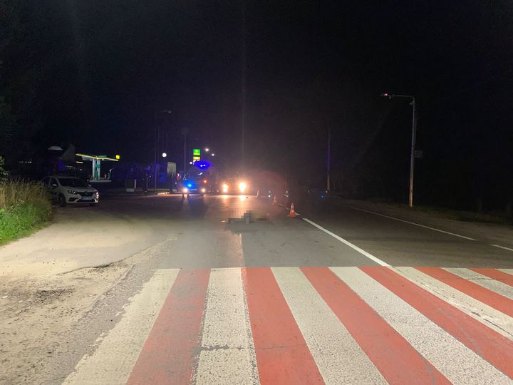 На Яворівщині поліцейські встановили особу водія, який скоїв смертельний наїзд на пішохода та втік