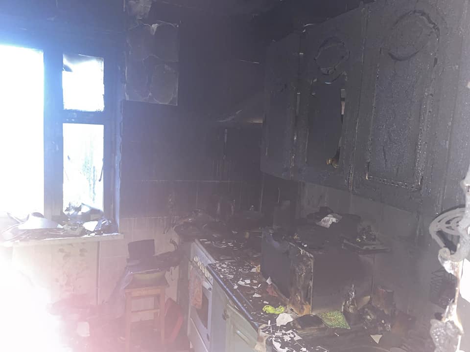 Пожежа в Новояворівську ледь не забрала життя двох людей