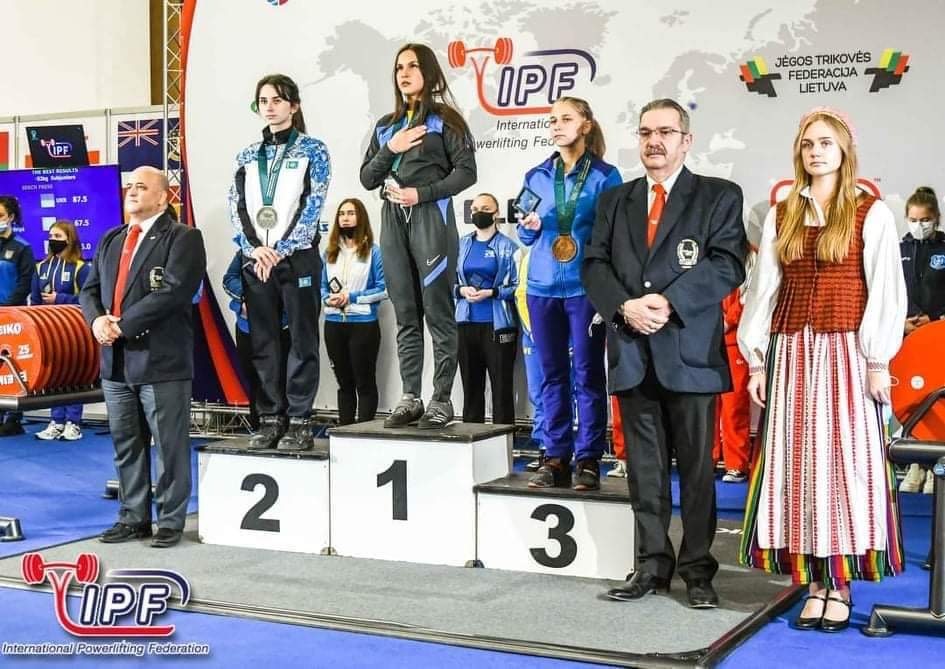 Яворівські паверліфтерки перемогли на чемпіонаті Європи з класичного жиму лежачи