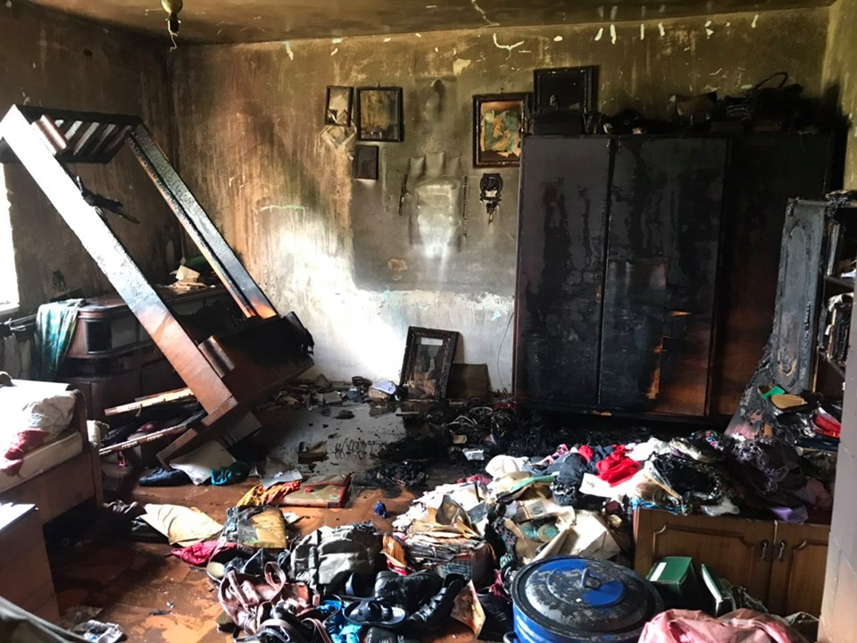 На Яворівщині врятовано від знищення вогнем житловий будинок