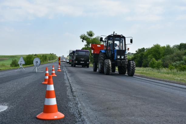 Три ділянки доріг відремонтують на Львівщині в межах транскордонних проектів