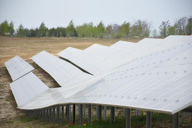 Наземна фотоелектрична сонячна електростанція “Озерна” в Залужжі
