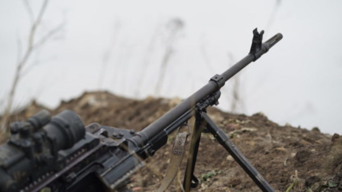 Окупанти задіяли гранатомети та стрілецьку зброю на Донбасі