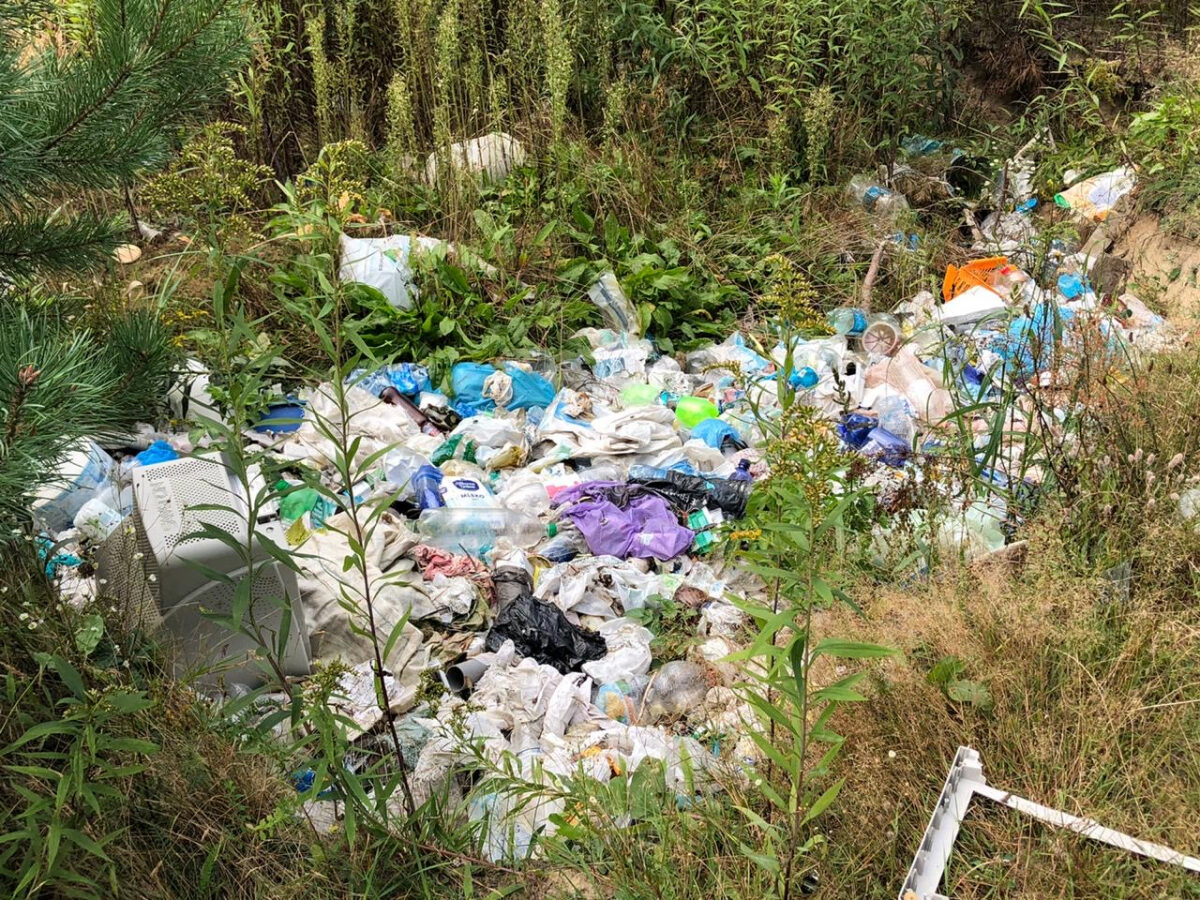 На Яворівщині виявили несанкціоновані сміттєзвалища